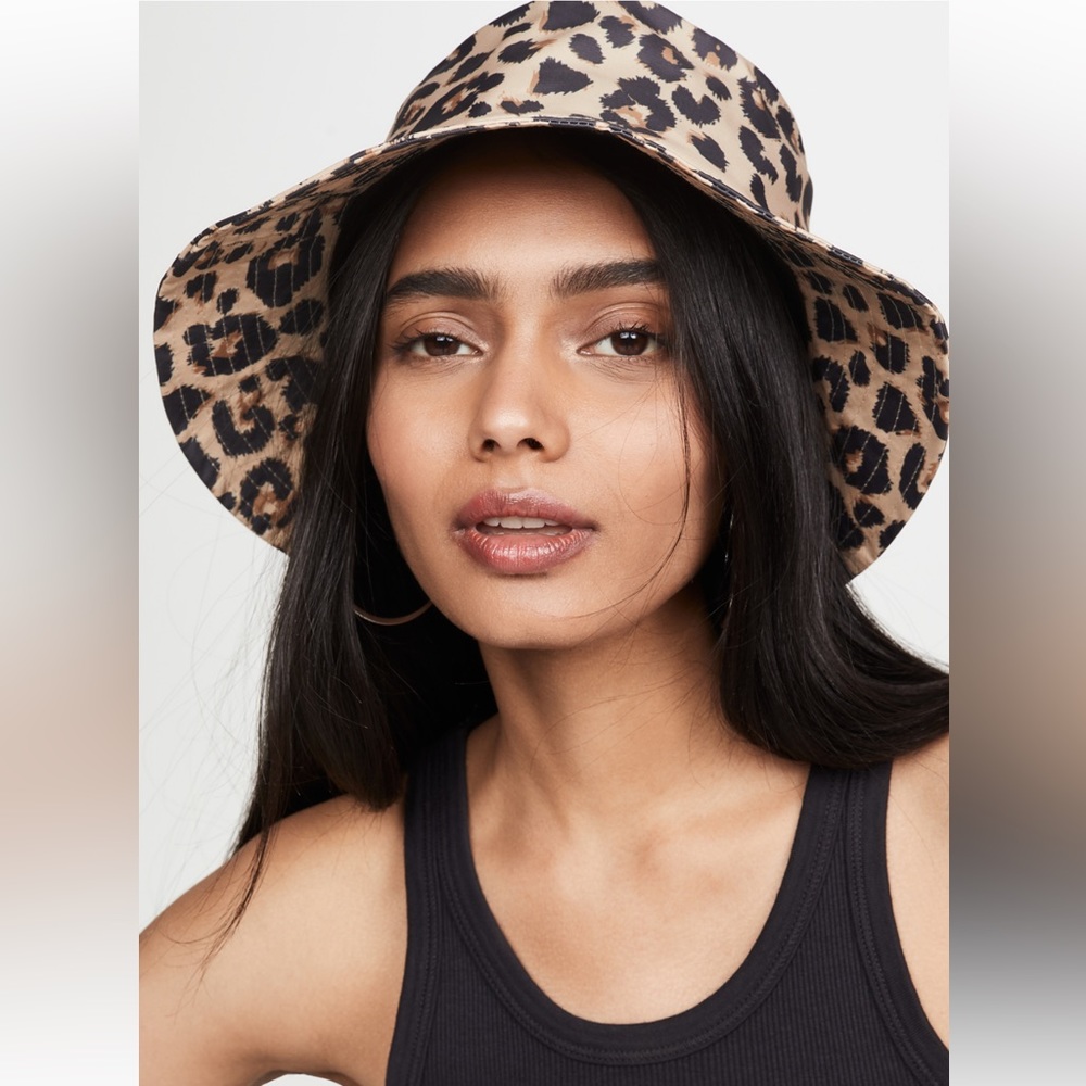 NWOT Loeffler Randall Bucket Hat